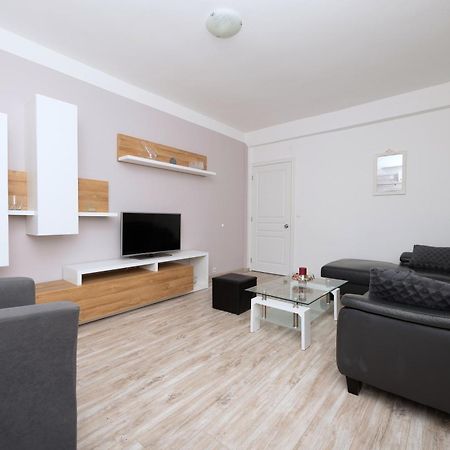 Apartments Talija Драшнице Экстерьер фото