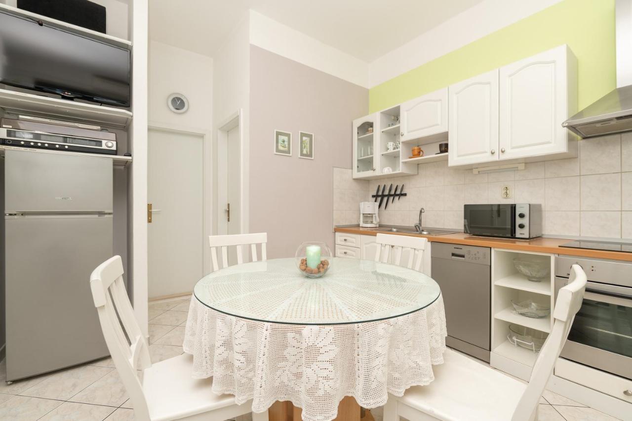 Apartments Talija Драшнице Экстерьер фото