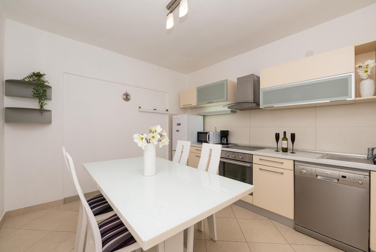 Apartments Talija Драшнице Экстерьер фото